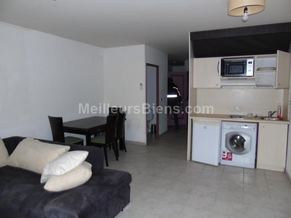  LE CANNET EXCLUSIVITÉ: Type 2 dans résidence fermée avec piscine.