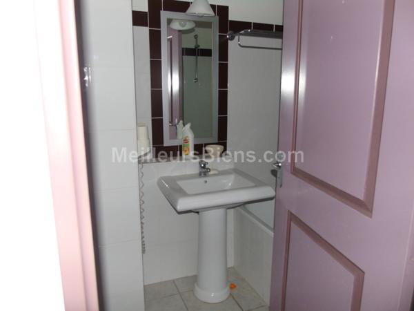  LE CANNET EXCLUSIVITÉ: Type 2 dans résidence fermée avec piscine.