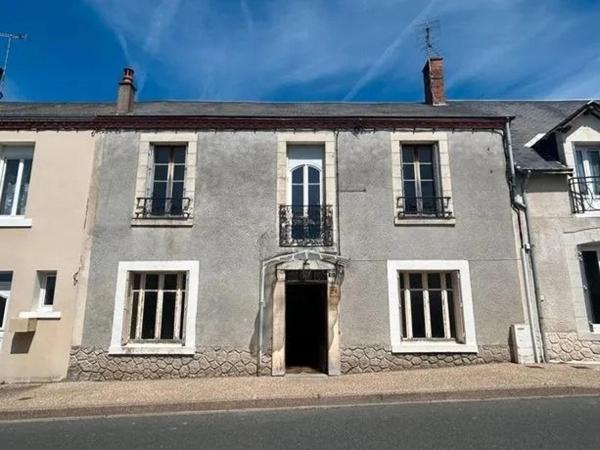 Maison de bourg de 145 M2 avec jardin à Poulaines