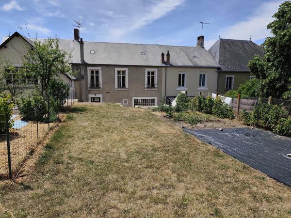 Maison de bourg de 145 M2 avec jardin à Poulaines