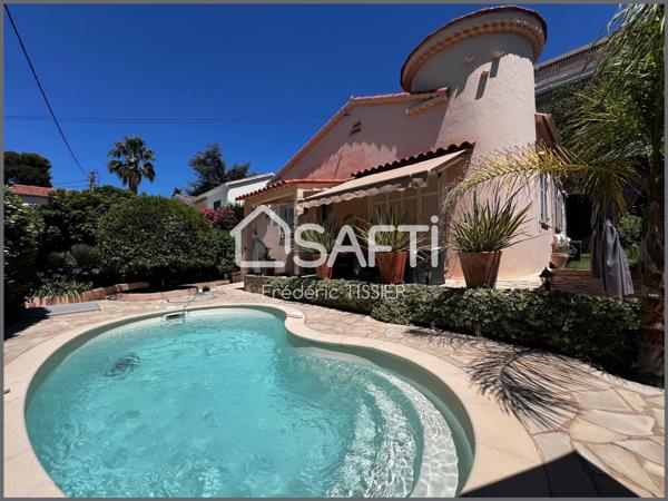 Le Cannet-Rocheville : Villa avec piscine au calme.