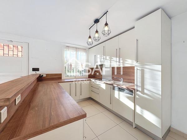 Le Cannet-Rocheville : Villa avec piscine au calme.