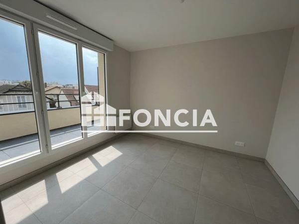 Location Appartement 3 pièces 87.45 m² - 59 RUE ALBERT DE MUN Saint Maur Des Fosses 94100