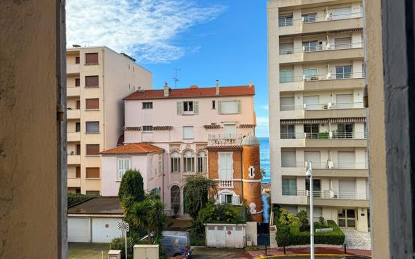 Appartement à vendre    3 pièces • 43 m2 Cannes