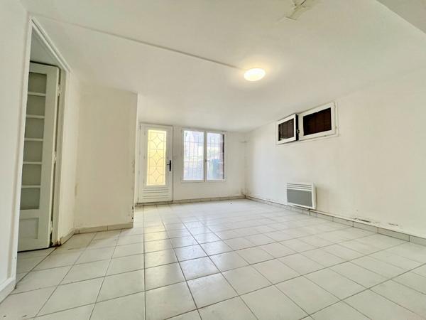 Local d'activité Ballancourt Sur Essonne 63 m2