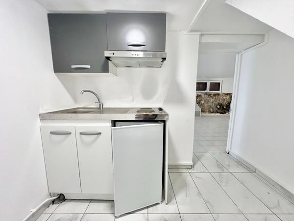 Local d'activité Ballancourt Sur Essonne 63 m2