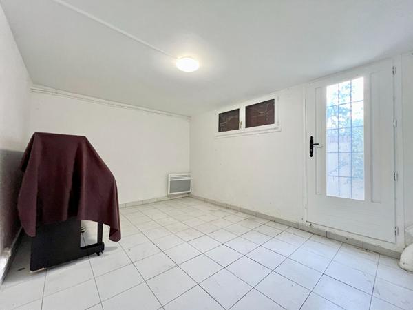 Local d'activité Ballancourt Sur Essonne 63 m2