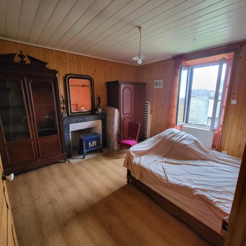 Bel ensemble immobilier Valette (15400)
