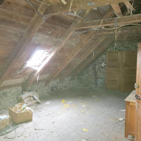 Bel ensemble immobilier Valette (15400)