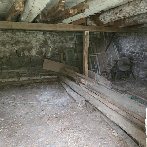 Bel ensemble immobilier Valette (15400)