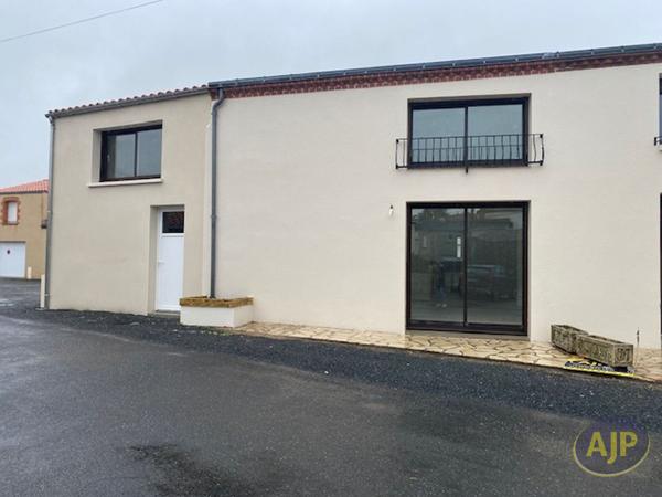 Location maison Vallet : 904 € - AJP Immobilier Clisson