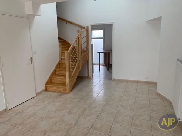 Location maison Vallet : 904 € - AJP Immobilier Clisson