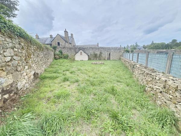 Vente                                                      Maison
                        
                     2 pièces                      46 m2                     à Guingamp