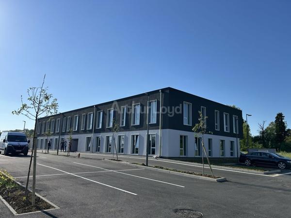 BUREAUX à VENDRE de 107.52 m²