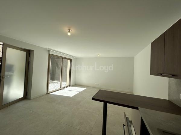 BUREAUX à VENDRE de 66.48 m²