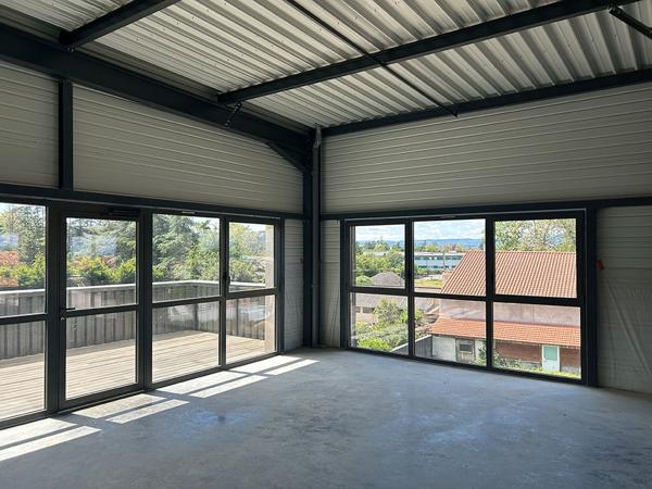À VENDRE / Bureaux au 1er étage d'un bâtiment neuf - ANDRÉZIEUX-BOUTHÉON