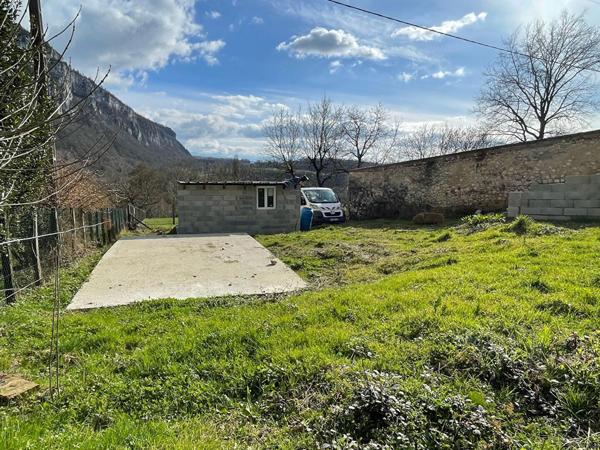 Maison en pierres 4 chambres secteur campagne