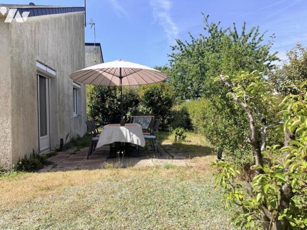 Maison de plain-pied avec 2 chambres et jardin à Savenay