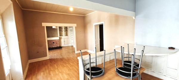 Grand appartement T4 avec extérieur et garage véhicule Decazeville