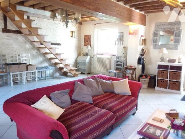 CHARMANTE LONGERE RESTAUREE, ESPRIT CHAMPETRE, HABITABLE DE SUITE