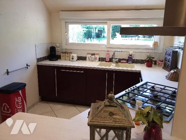 CHARMANTE LONGERE RESTAUREE, ESPRIT CHAMPETRE, HABITABLE DE SUITE