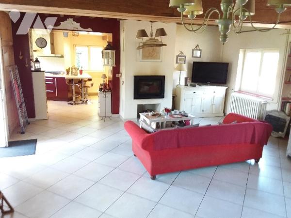 CHARMANTE LONGERE RESTAUREE, ESPRIT CHAMPETRE, HABITABLE DE SUITE