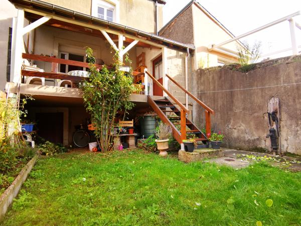 JOLIE MAISON DE BOURG