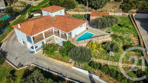 Maison à vendre  8 pièces - 211,52 m2 OLLIOULES - 83