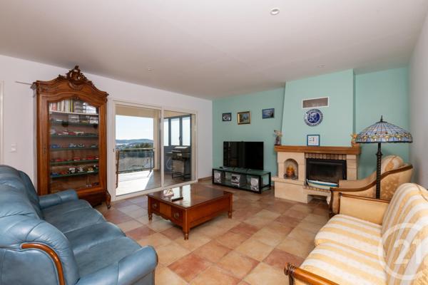 Maison à vendre  8 pièces - 211,52 m2 OLLIOULES - 83