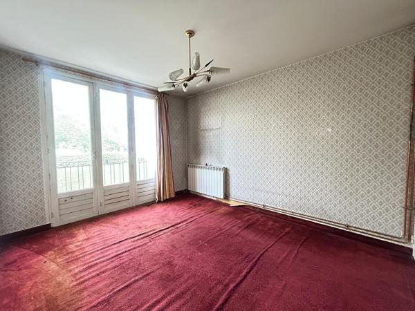 Appartement de type 3 - avec cave et stationnement sécurisé.