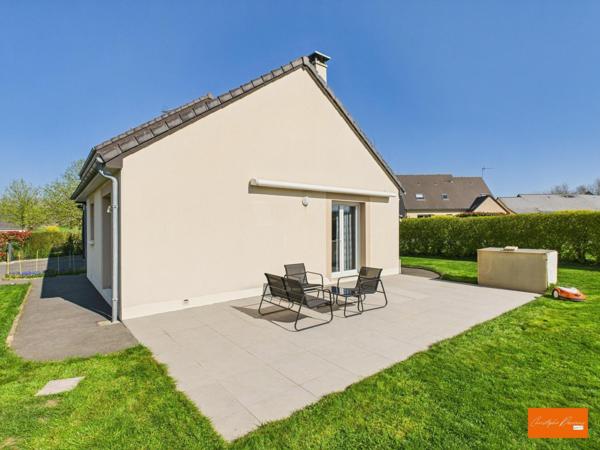 Maison de 100 m² sur un terrain de 700 m² à La Bazoge-Montpinson