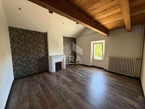 A VENDRE 13360 ROQUEVAIRE MAISON T6 DE 196 M² SUR 3 228 M² DE JARDIN PISCINE DEPENDANCES.