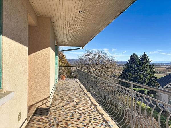 Maison familiale 110m2, sous sol complet , avec vue dégagée montagnes à Meximieux, Terrain 1352 m2