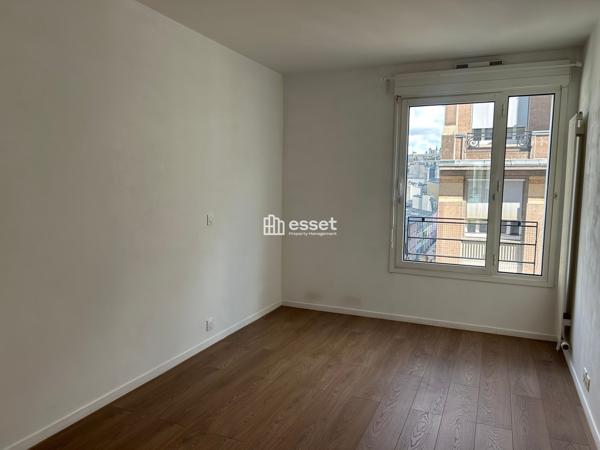 Location Appartement 3 pièces 77.3 m² - Paris 75012