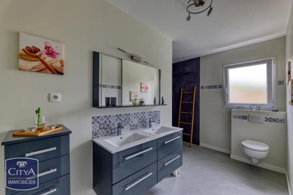 Maison à vendre 6 pièces 137m² Saint-Michel-Chef-Chef (44730)