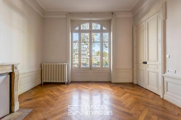 Appartement bourgeois face aux grandes serres du parc de la Tête d’Or