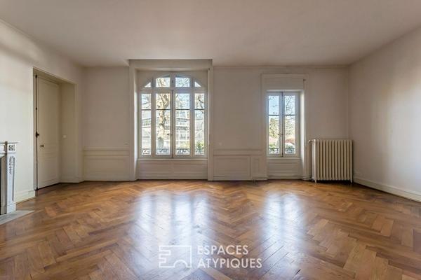 Appartement bourgeois face aux grandes serres du parc de la Tête d’Or