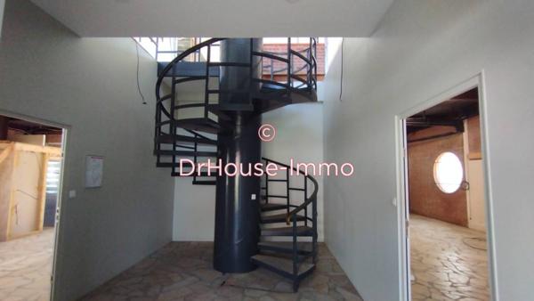 Bureau à vendre 4 pièces de 350 m²