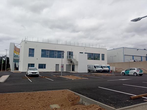 Challans, bureaux 191m²