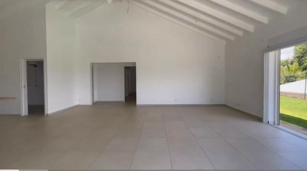 Belle villa dans un lotissement privé