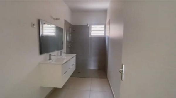 Belle villa dans un lotissement privé