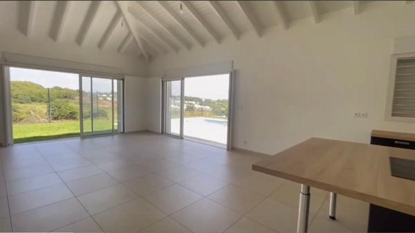 Belle villa dans un lotissement privé