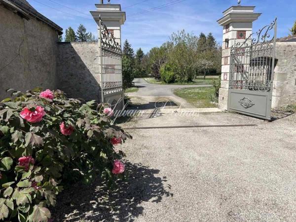 Propriete à vendre 6 pièces proche de CORMERY (37)