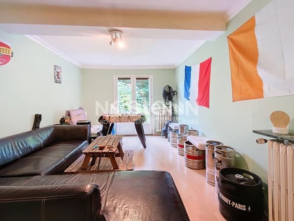 A vendre Centre Ville Dreux - secteur Camus - Maison 10 pièces avec jardin 700 m² et garage couvert