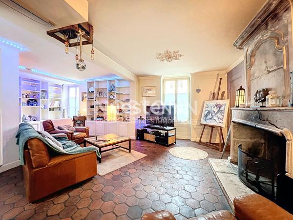 A vendre Centre Ville Dreux - secteur Camus - Maison 10 pièces avec jardin 700 m² et garage couvert