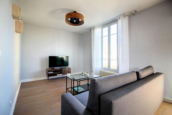 APPARTEMENT RUEIL-MALMAISON MAZURIERES 3 PIECES 2 CHAMBRES DERNIER ETAGE HIPPODROME ET COMMERCES