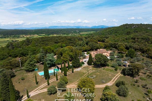 Ancien corps de ferme rénové avec gîtes ruraux