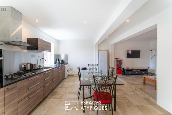 Ancien corps de ferme rénové avec gîtes ruraux