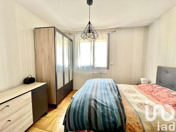 Appartement 4 pièces de 92 m² à Balaruc-les-Bains (34540)