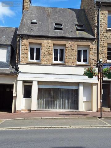 Immeuble à vendre à Saint-Hilaire-du-Harcouët dans la Manche (50600), ref : IR571